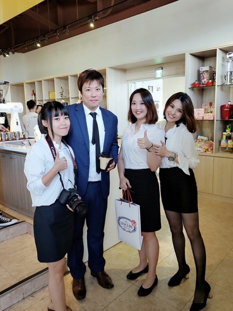 吳克己簽約儀式